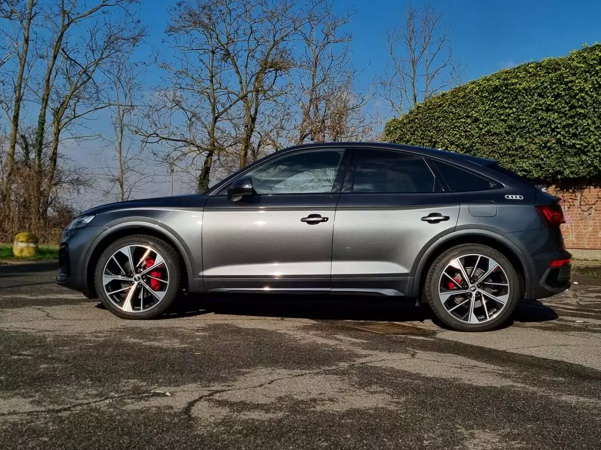 AUDI Q5 SPORTBACK 40TDI